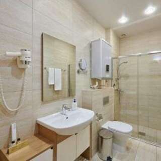 Гостиница Метелица Красноярск Делюкс без окна /Аэроклуб-4