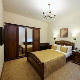 Гостиница Метелица Красноярск Делюкс без окна /Аэроклуб-1